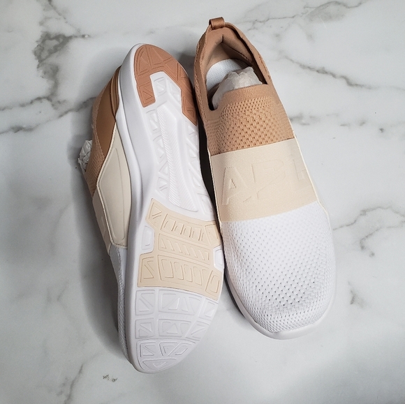 APL TechLoom Bliss Sneakers Size 10.5 Slip On NEW - Picture 5 of 7